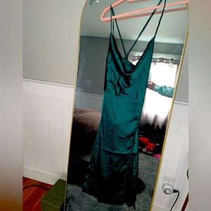 Fashion Nova Annika satin midi dress in hunter green - women’s size medium